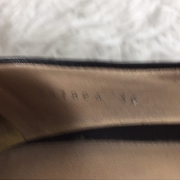 Gucci Women's Classic Black Heels - Picture 6 of 8